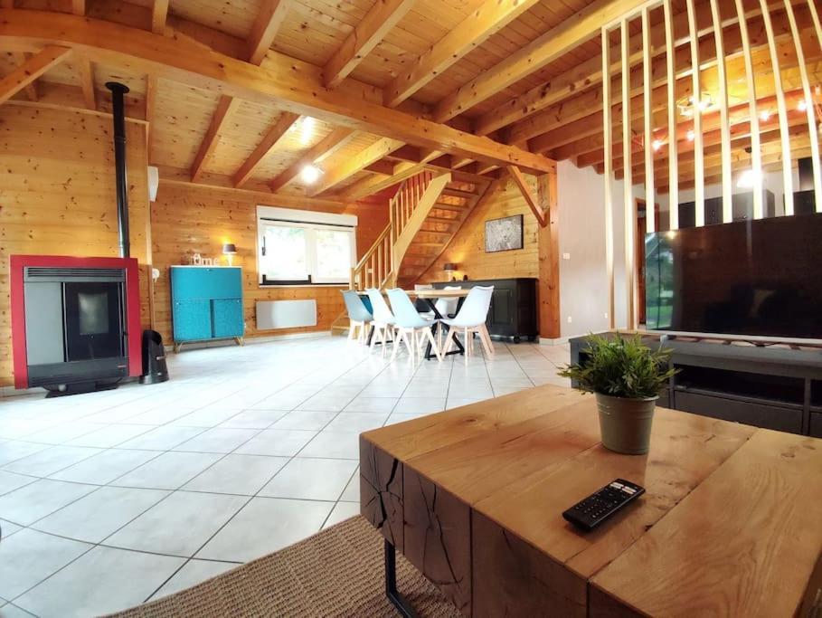 Le Vivaldi, Au Coeur Du Massif Vosgien Avec Terrain De Petanque Villa Rochesson Bagian luar foto